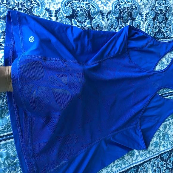 Lululemon top - Picture 6 of 9